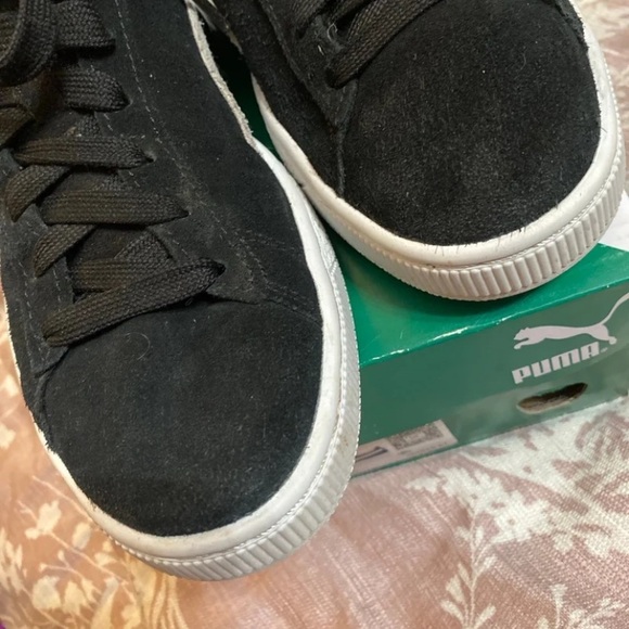 Puma - Picture 3 of 4